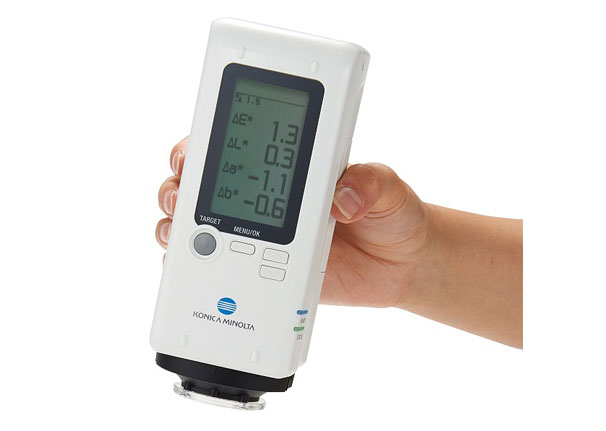 CR-10 Plus 小型色差計 CR-10 Plus 小型色差計